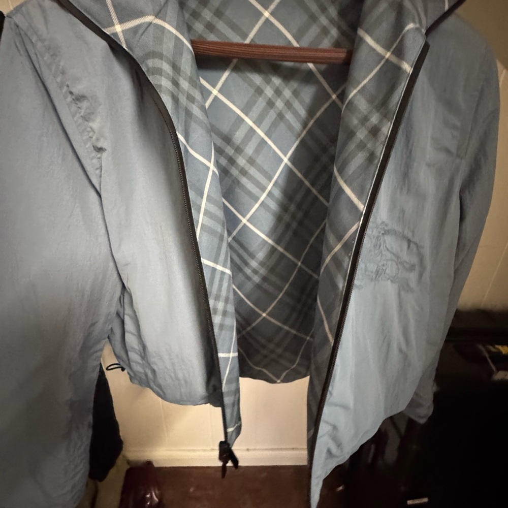 Cropped Reversible Check Jacket - Picture 15 of 16